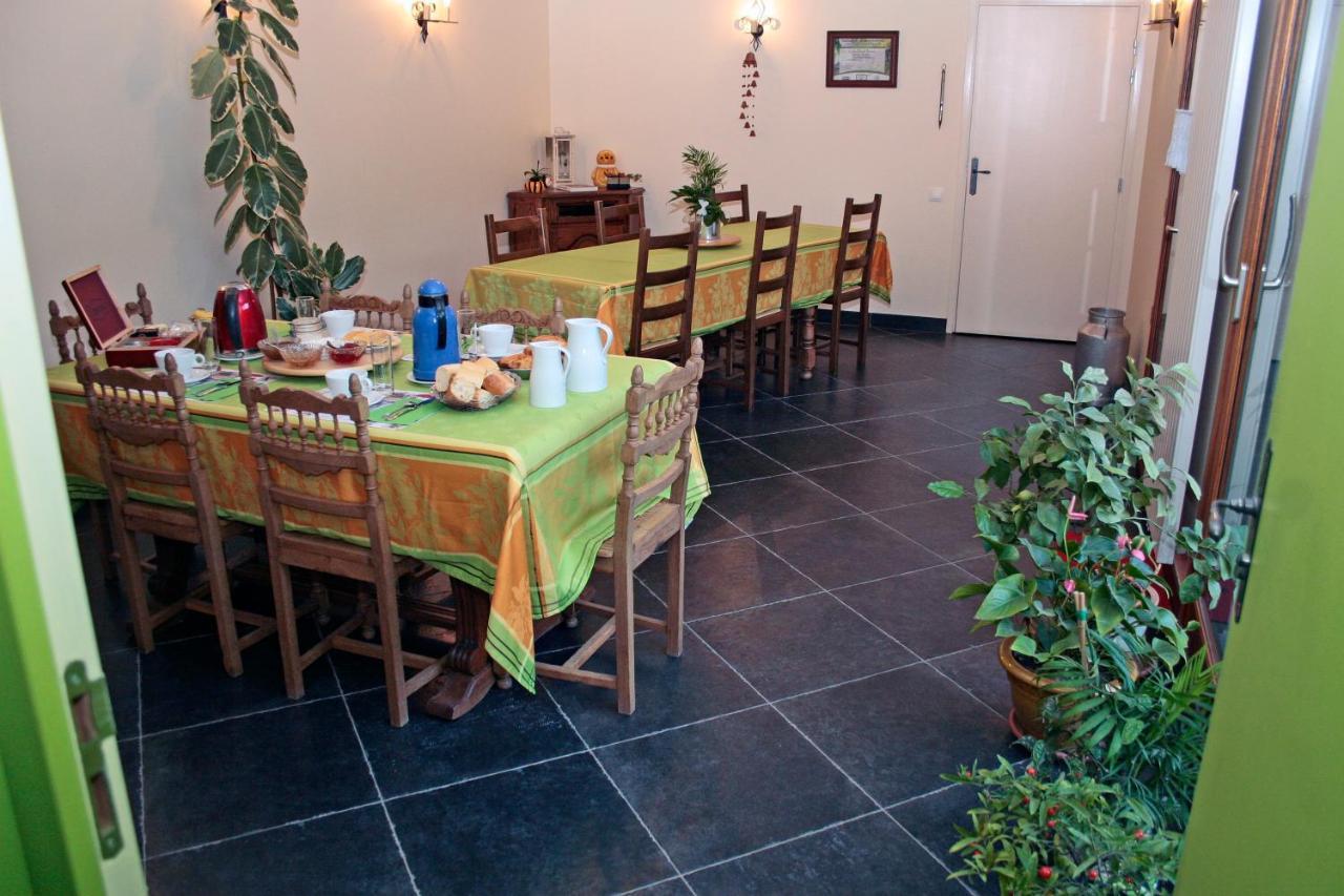 Ferme Brocart Bed and Breakfast Bouvines Exteriör bild